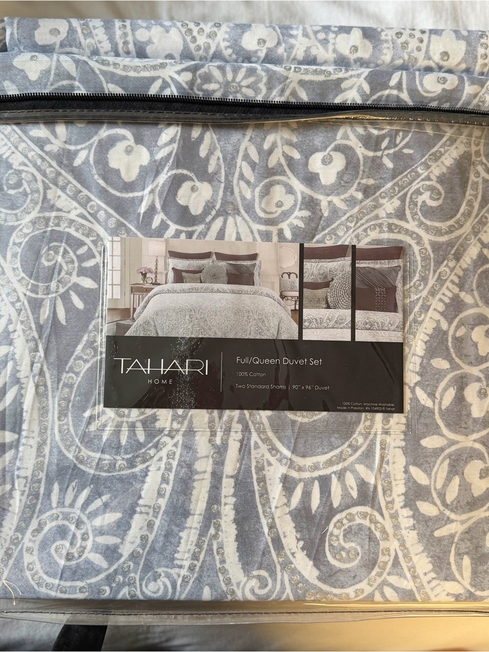 Tahari Gray and White Paisley Full/Queen Duvet Set